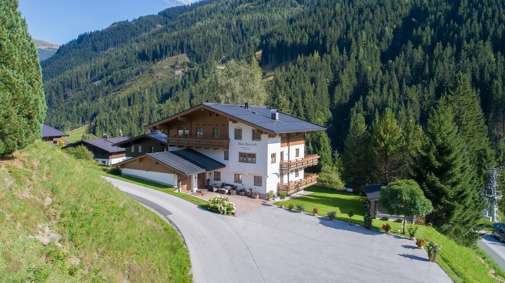 Haus Spieleck Acomodação com café da manhã Saalbach-Hinterglemm Exterior foto