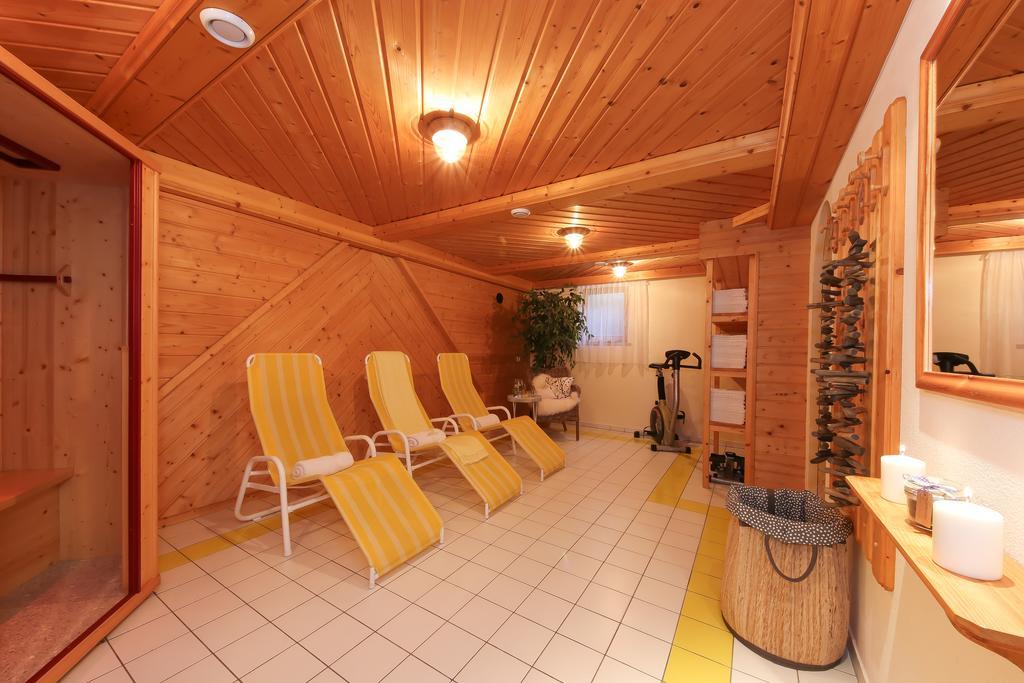 Haus Spieleck Acomodação com café da manhã Saalbach-Hinterglemm Exterior foto